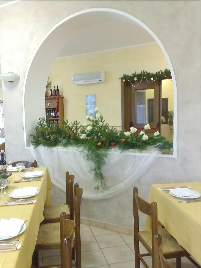 Hotel Tiziana Montepulciano Stazione エクステリア 写真