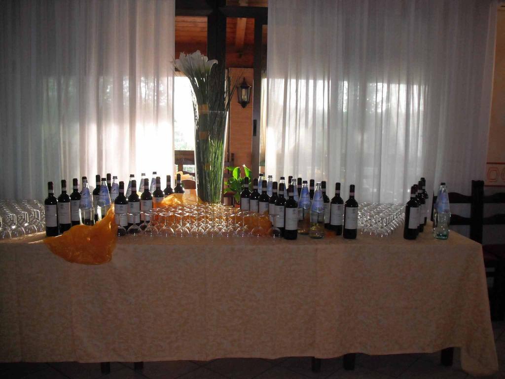 Hotel Tiziana Montepulciano Stazione エクステリア 写真